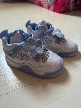 Toddler girl Nike Jordan sneakers size 9